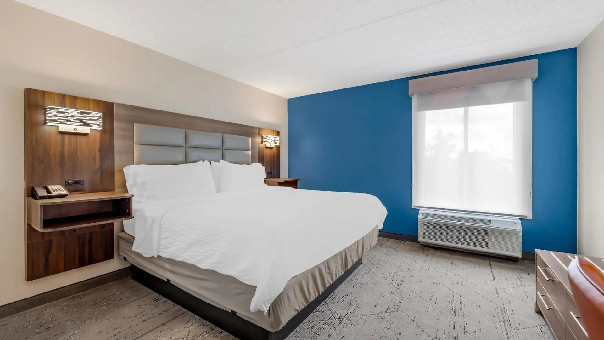 Holiday Inn Express & Suites Nashville Southeast - Antioch By Ihg 3*,  United States